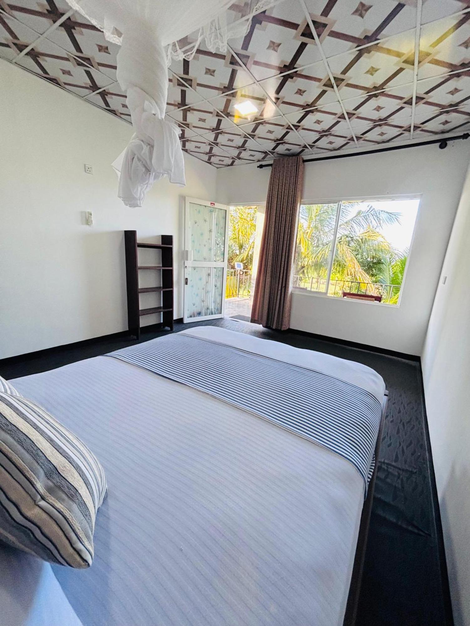 Werala Beach Resort Kalpitiya Exterior photo